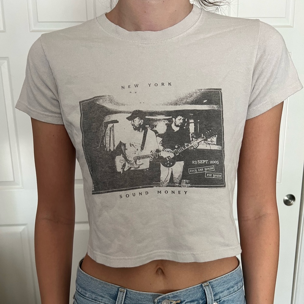 Brandy Melville/John Galt Eggshell Graphic Tee